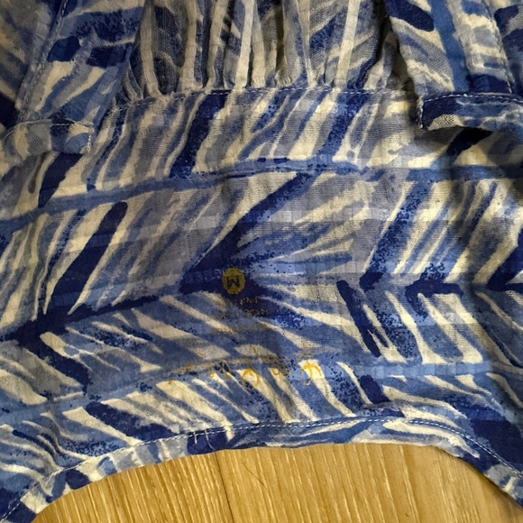 Lilly Pulitzer Blue Chevron Sleeveless Blouse – Size M - Picture 2 of 6